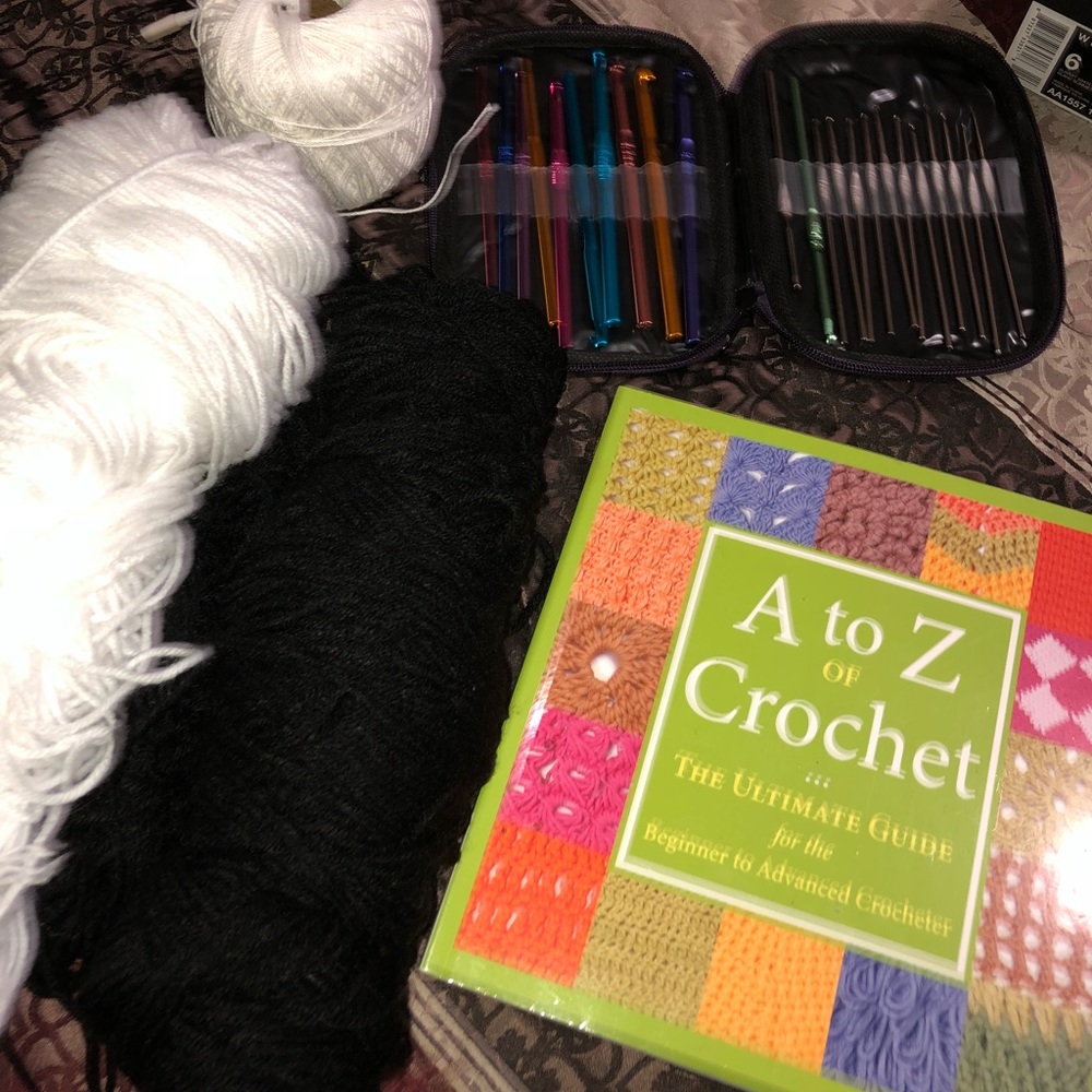 BUNDLE OF Crochet Equipment.